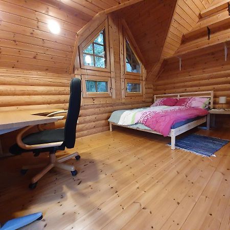 Cosy Spacious Wooden Chalet Na Hrib Stiska Vas Exterior photo
